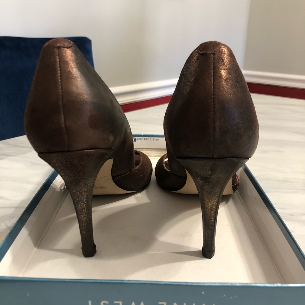 Used Nine West Bronze Shoes